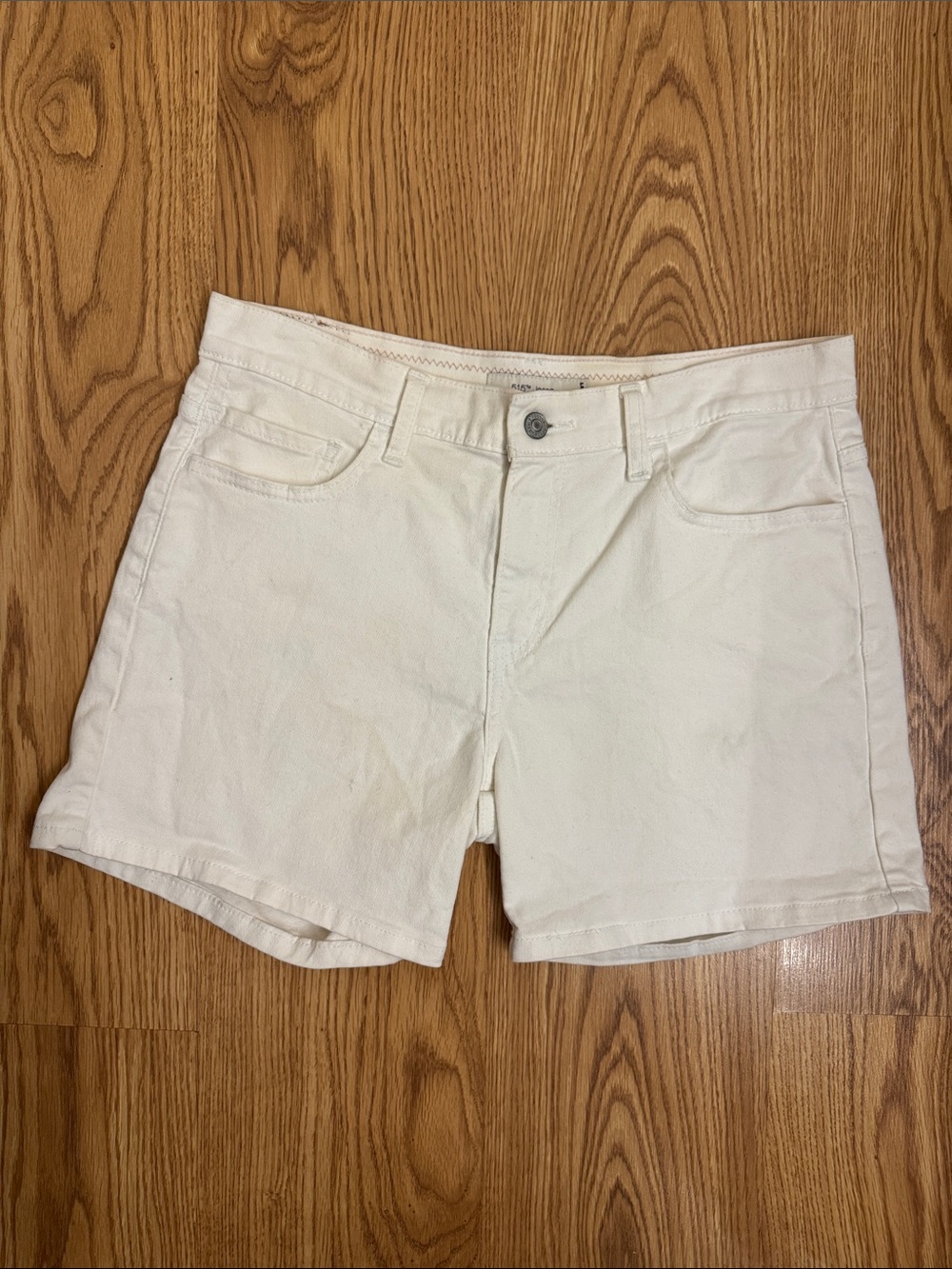 Levi’s 515 White Women's Casual Denim Shorts size 10